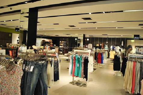 罗甸商场里的店面怎么装修?